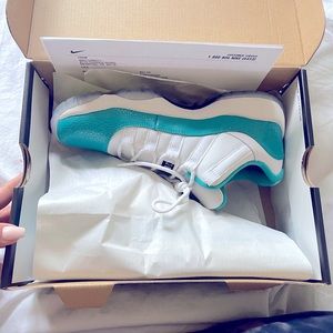 Air Jordan 11 Retro Low Aqua Safari (GS) 4.5Y VNDS